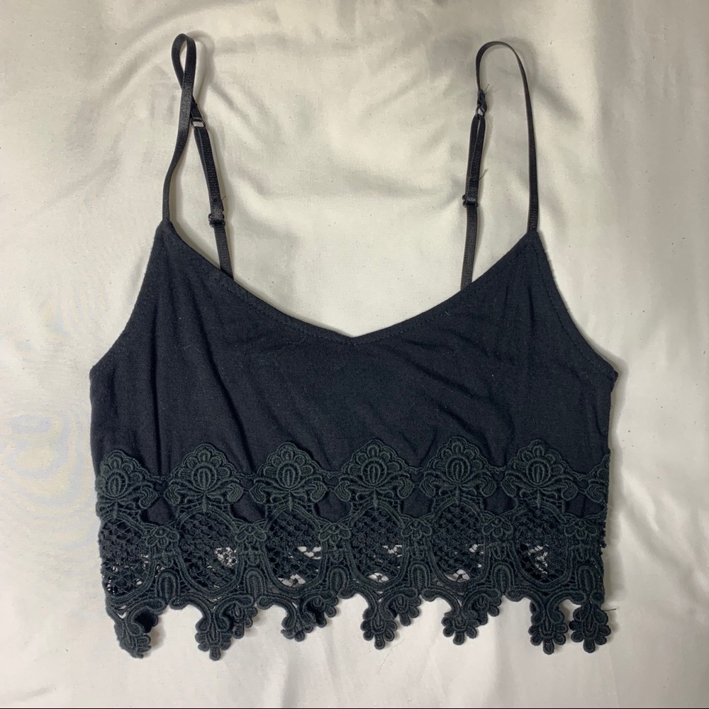 Black crop top